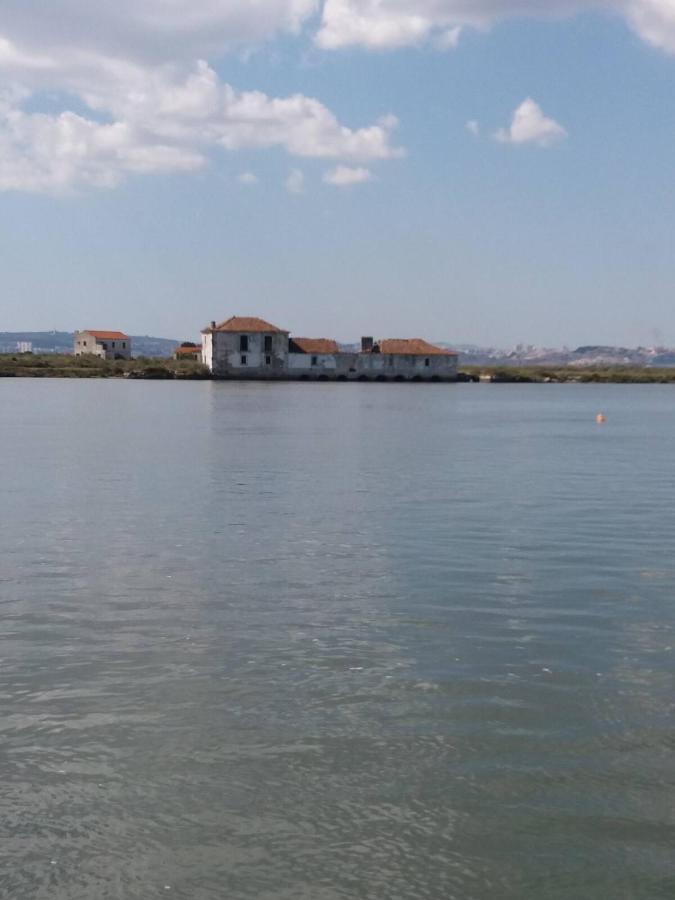Casa Do Rio - Riverside House Seixal  Buitenkant foto